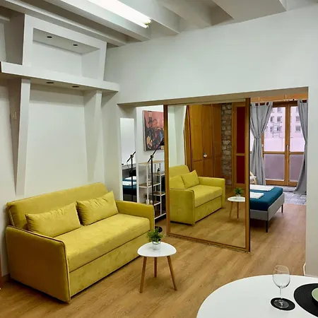 Nest Apartment